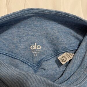 ALO Yoga Light Blue leggings